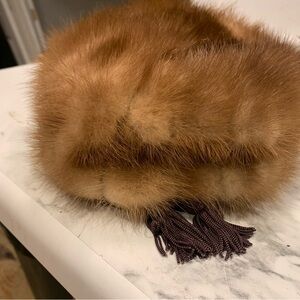 Elegant Brown Fur Women's Accessory